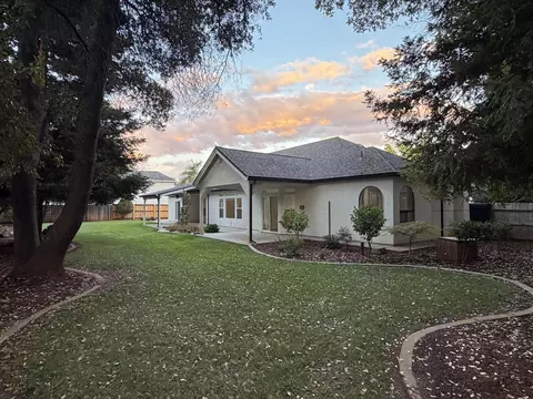 Exterior - 4084 Calliope Ct, Redding, CA 96002 photo 5 of 6