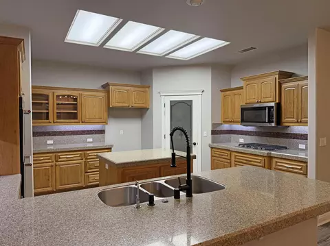 Kitchen - 4084 Calliope Ct, Redding, CA 96002 photo 2 of 3