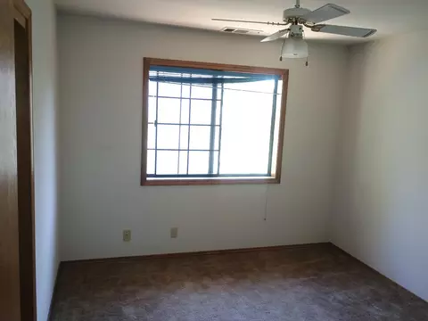 Bedroom - 19272 Bjan Ln, Redding, CA 96003 photo 4 of 4