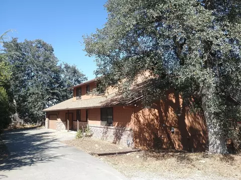 Exterior - 19272 Bjan Ln, Redding, CA 96003 photo 2 of 4