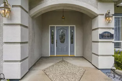 Entry Way - 19408 Titleist Way, Redding, CA 96003 photo 1 of 1