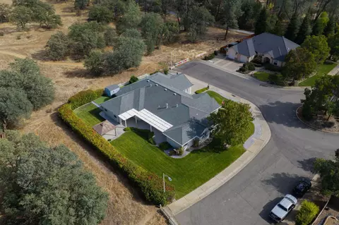 View/Area - 19408 Titleist Way, Redding, CA 96003 photo 5 of 5