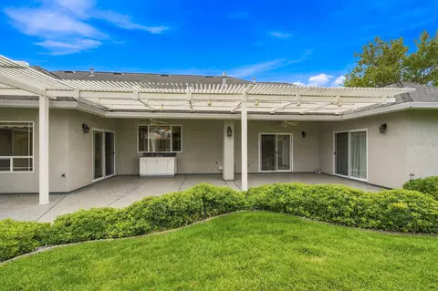 Exterior - 19408 Titleist Way, Redding, CA 96003 photo 8 of 10