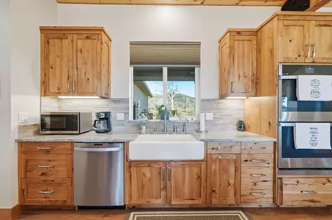 13070 S Fork Rd, Igo, CA 96047 photo 19