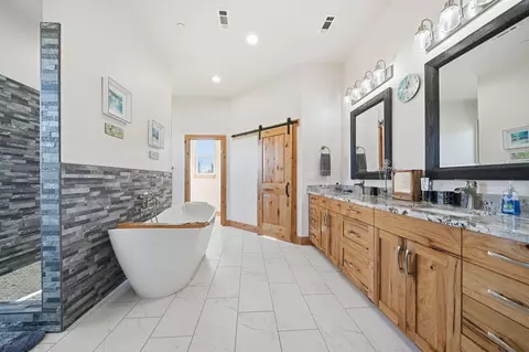 13070 S Fork Rd, Igo, CA 96047 photo 24