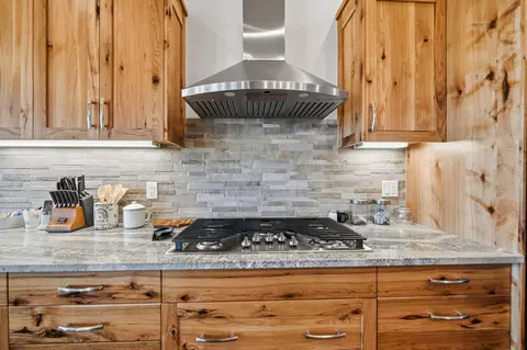 13070 S Fork Rd, Igo, CA 96047 photo 17