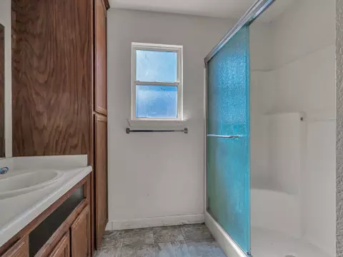 Bath - 27178 Dersch Rd, Shingletown, CA 96088 photo 4 of 4