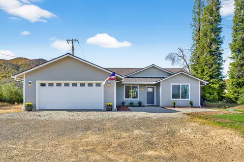 15783 Gold Mine Ln, Redding, CA 96001