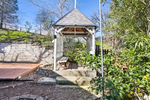 Exterior - 3496 Summit Dr, Redding, CA 96001 photo 6 of 6