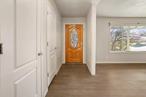 Entry Way - 3496 Summit Dr, Redding, CA 96001 photo 1 of 1