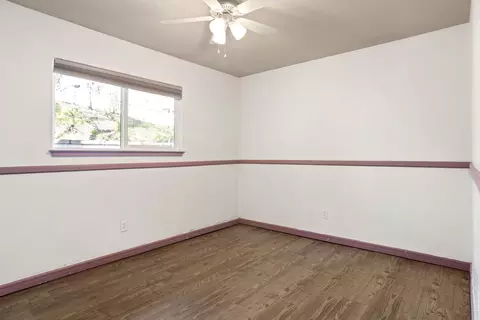 Bedroom - 3496 Summit Dr, Redding, CA 96001 photo 3 of 5