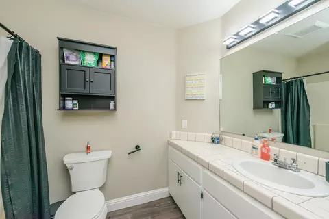 Bath - 2624 Howard Dr, Redding, CA 96001 photo 1 of 5