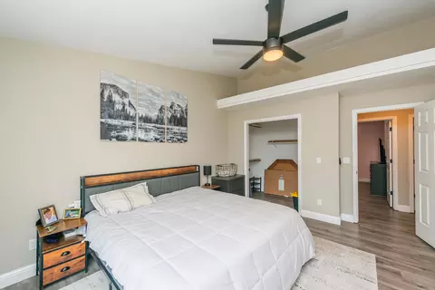 Bedroom - 2624 Howard Dr, Redding, CA 96001 photo 4 of 4