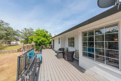 Exterior - 2624 Howard Dr, Redding, CA 96001 photo 3 of 15