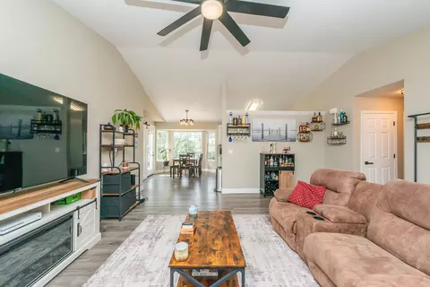 Other - 2624 Howard Dr, Redding, CA 96001 photo 3 of 10