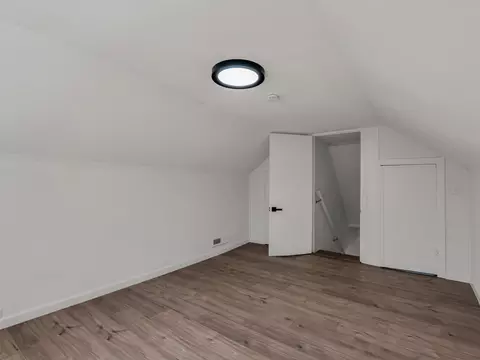 Bedroom - 36770 Woods Ave, Burney, CA 96013 photo 7 of 9