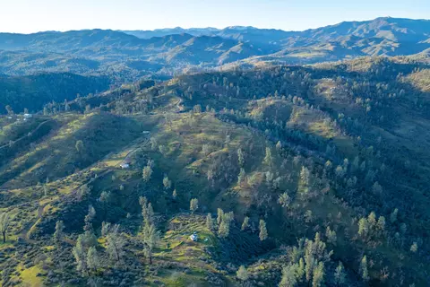 215 Tolowa Rd, Igo, CA 96047 photo 8