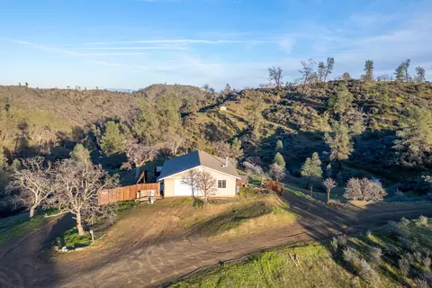 215 Tolowa Rd, Igo, CA 96047 photo 18