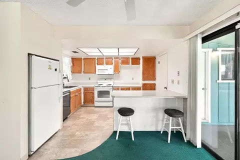 Kitchen - 3295 Santa Rosa Way, Redding, CA 96003 photo 1 of 4