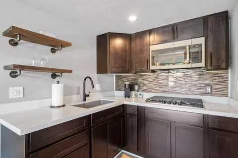 Kitchen - 3317 Riverside Dr, Anderson, CA 96007 photo 7 of 8