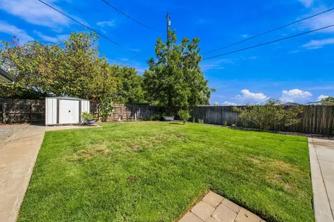 Exterior - 260 Gurnsey Dr, Red Bluff, CA 96080 photo 6 of 11