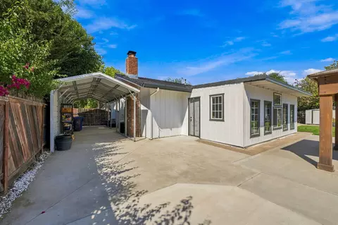 Exterior - 260 Gurnsey Dr, Red Bluff, CA 96080 photo 9 of 11