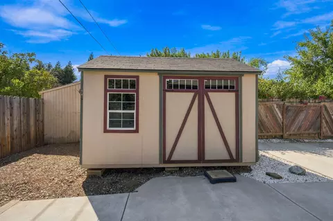 Exterior - 260 Gurnsey Dr, Red Bluff, CA 96080 photo 10 of 11