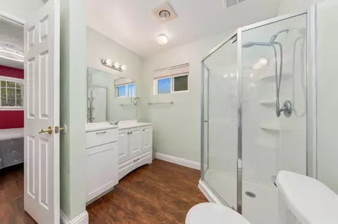 Bath - 260 Gurnsey Dr, Red Bluff, CA 96080 photo 1 of 3