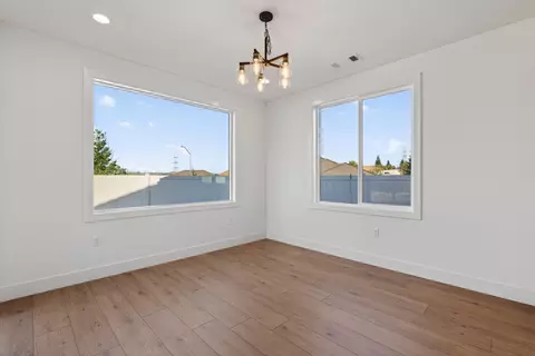 4806 Ferrington Ct, Redding, CA 96003 photo 9