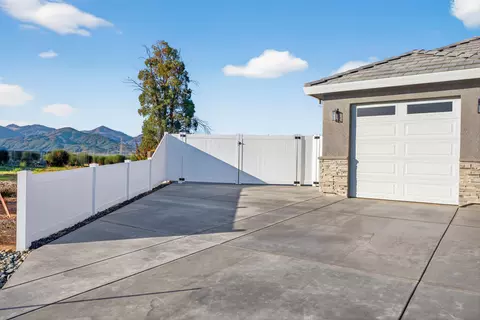 4806 Ferrington Ct, Redding, CA 96003 photo 23