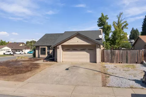 Exterior - 2512 Dewberry Dr, Redding, CA 96003 photo 2 of 9