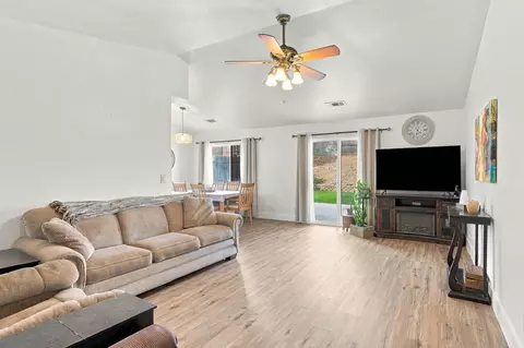 Living - 1005 Grouse Dr, Redding, CA 96003 photo 1 of 2