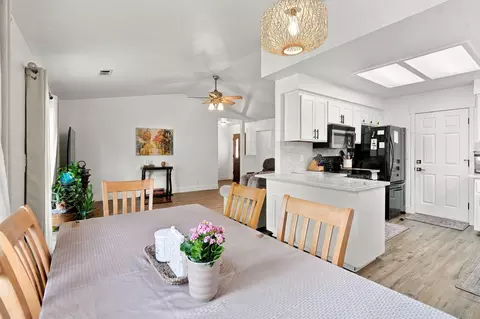 Dining - 1005 Grouse Dr, Redding, CA 96003 photo 2 of 2
