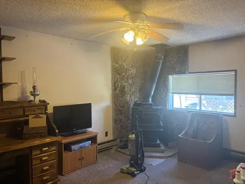 Living - 112 Tamarack St, Herlong, CA 96113 photo 1 of 2