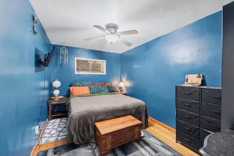 Bedroom - 2089 Gold St, Redding, CA 96001 photo 2 of 3