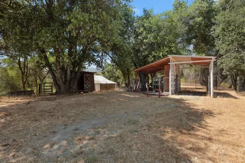 Exterior - 6949 Rector Creek Rd, Igo, CA 96047 photo 30 of 35