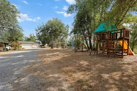 Exterior - 6949 Rector Creek Rd, Igo, CA 96047 photo 28 of 35