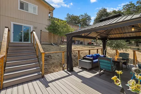 Exterior - 6949 Rector Creek Rd, Igo, CA 96047 photo 6 of 35