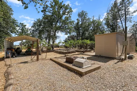 Exterior - 6949 Rector Creek Rd, Igo, CA 96047 photo 17 of 35