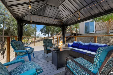 Exterior - 6949 Rector Creek Rd, Igo, CA 96047 photo 11 of 35