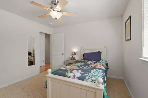 Bedroom - 6949 Rector Creek Rd, Igo, CA 96047 photo 2 of 10