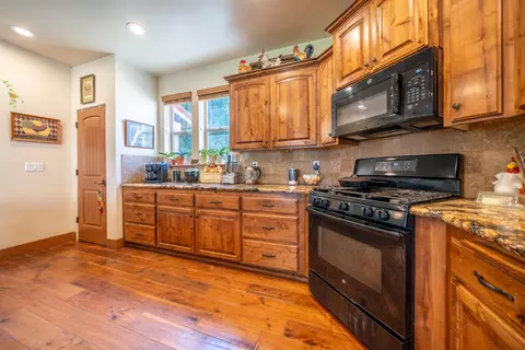 Kitchen - 19780 Mojo Ln, Redding, CA 96002 photo 2 of 4