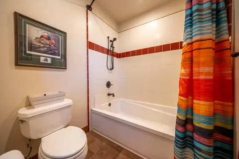 Bath - 19780 Mojo Ln, Redding, CA 96002 photo 1 of 4