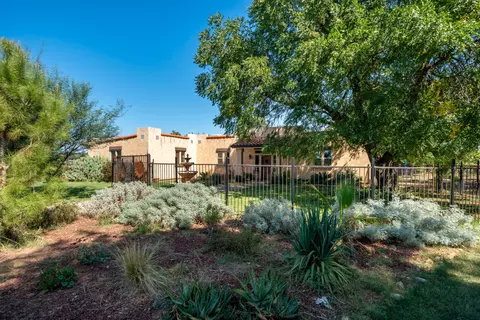 Exterior - 19780 Mojo Ln, Redding, CA 96002 photo 3 of 16