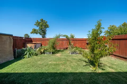 Exterior - 19780 Mojo Ln, Redding, CA 96002 photo 9 of 16