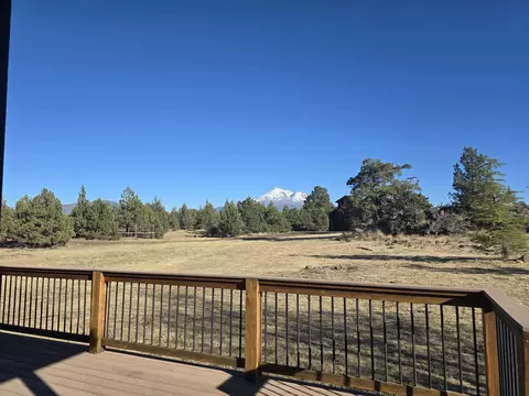 Exterior - 6915 Frontier Dr, Montague, CA 96064 photo 3 of 8