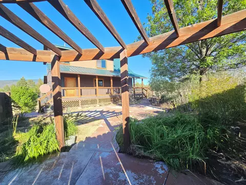Exterior - 6915 Frontier Dr, Montague, CA 96064 photo 2 of 8