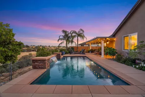 3150 Redondo Ct, Redding, CA 96003
