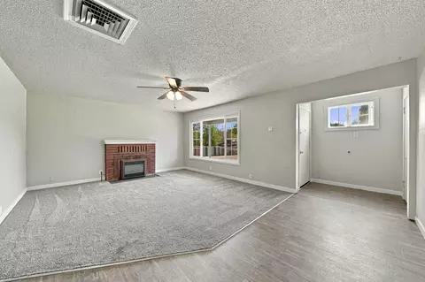 Living - 2396 Wilsey Dr, Redding, CA 96001 photo 2 of 6