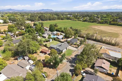 View/Area - 2396 Wilsey Dr, Redding, CA 96001 photo 4 of 5
